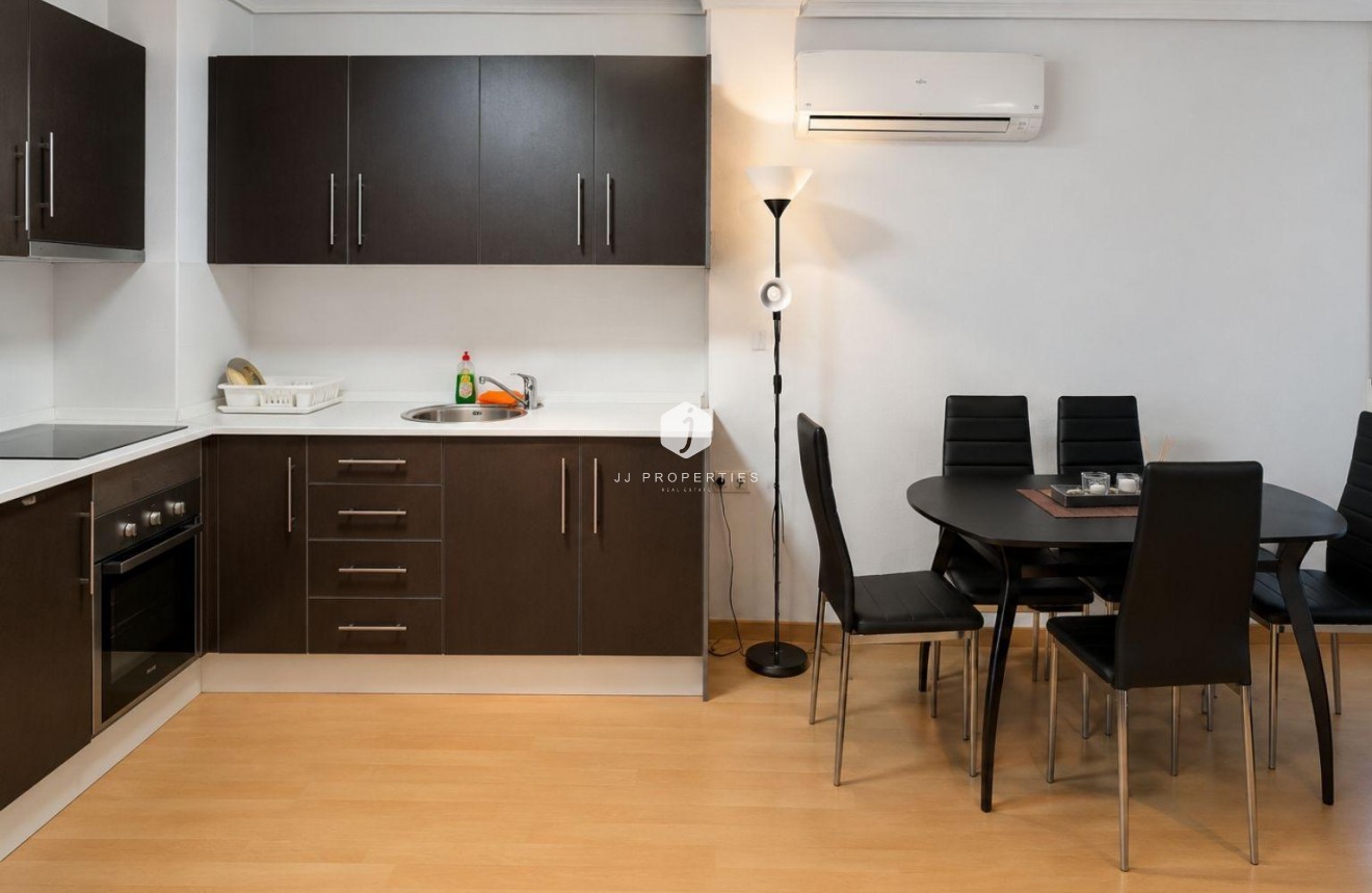 Aus zweiter Hand - Wohnung -
Torrevieja - Nueva Torrevieja