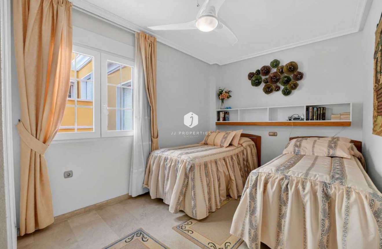 Tweedehands - Appartement / flat -
Cabo Roig - Costa Blanca