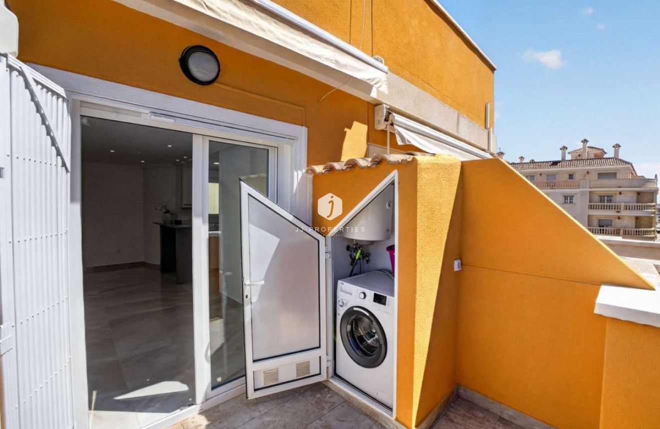 Resale - Apartment / flat -
Torrevieja - Costa Blanca