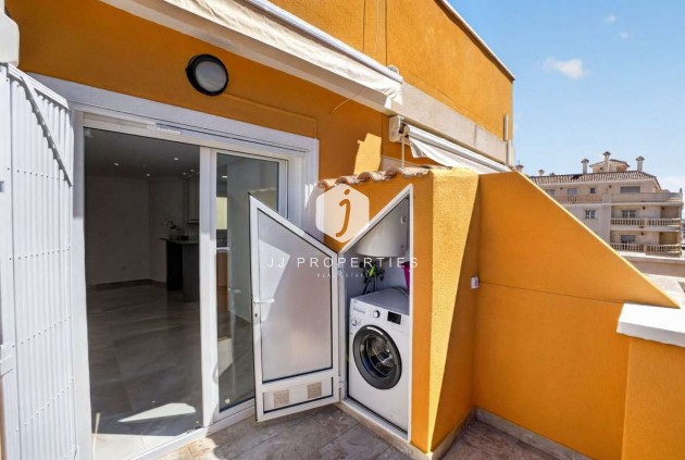 Resale - Apartment / flat -
Torrevieja - Costa Blanca