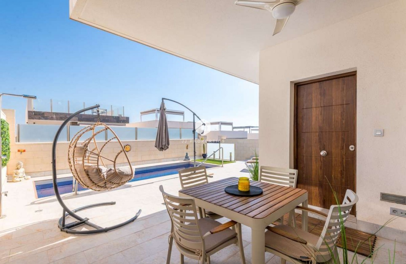 Tweedehands - Villa -
Orihuela Costa - Costa Blanca