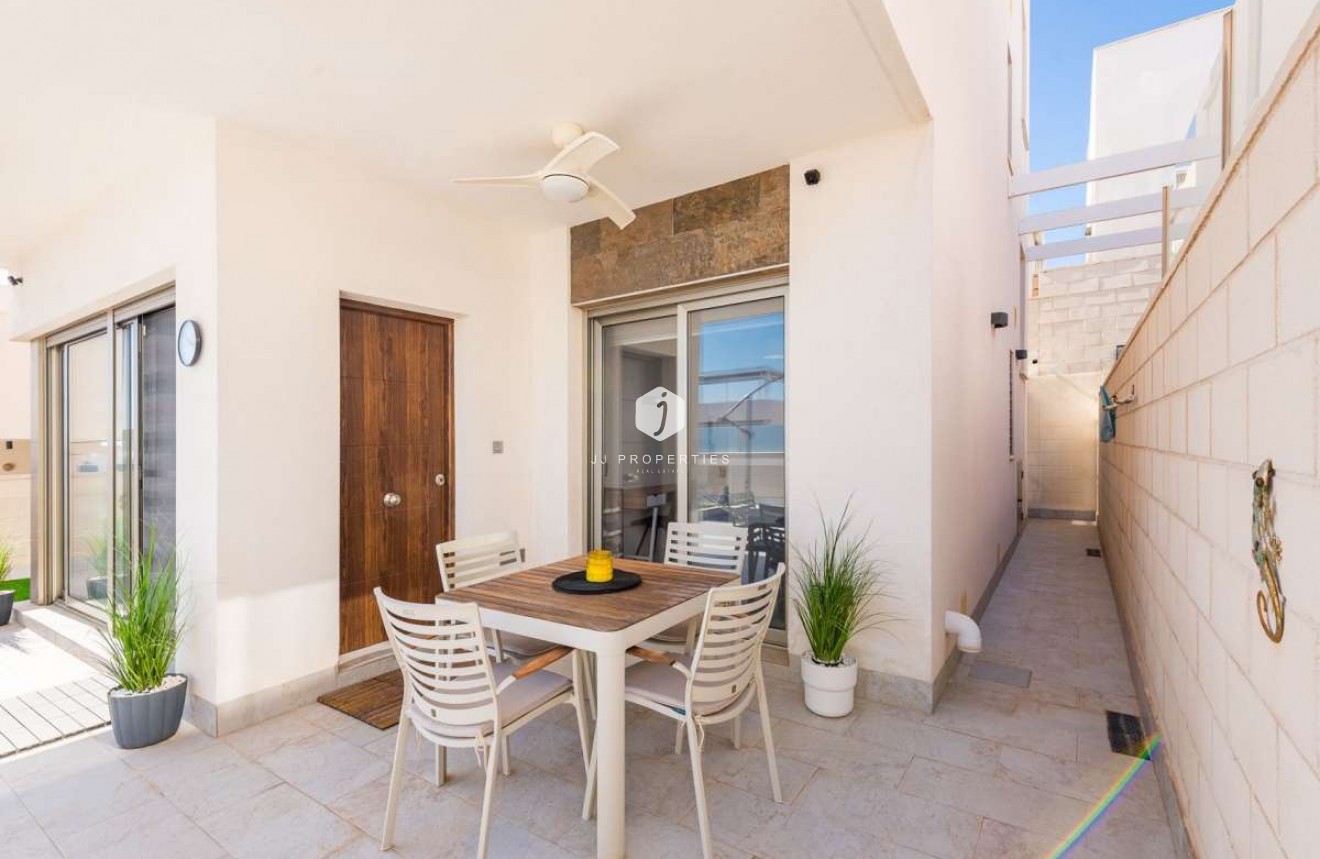 Tweedehands - Villa -
Orihuela Costa - Costa Blanca