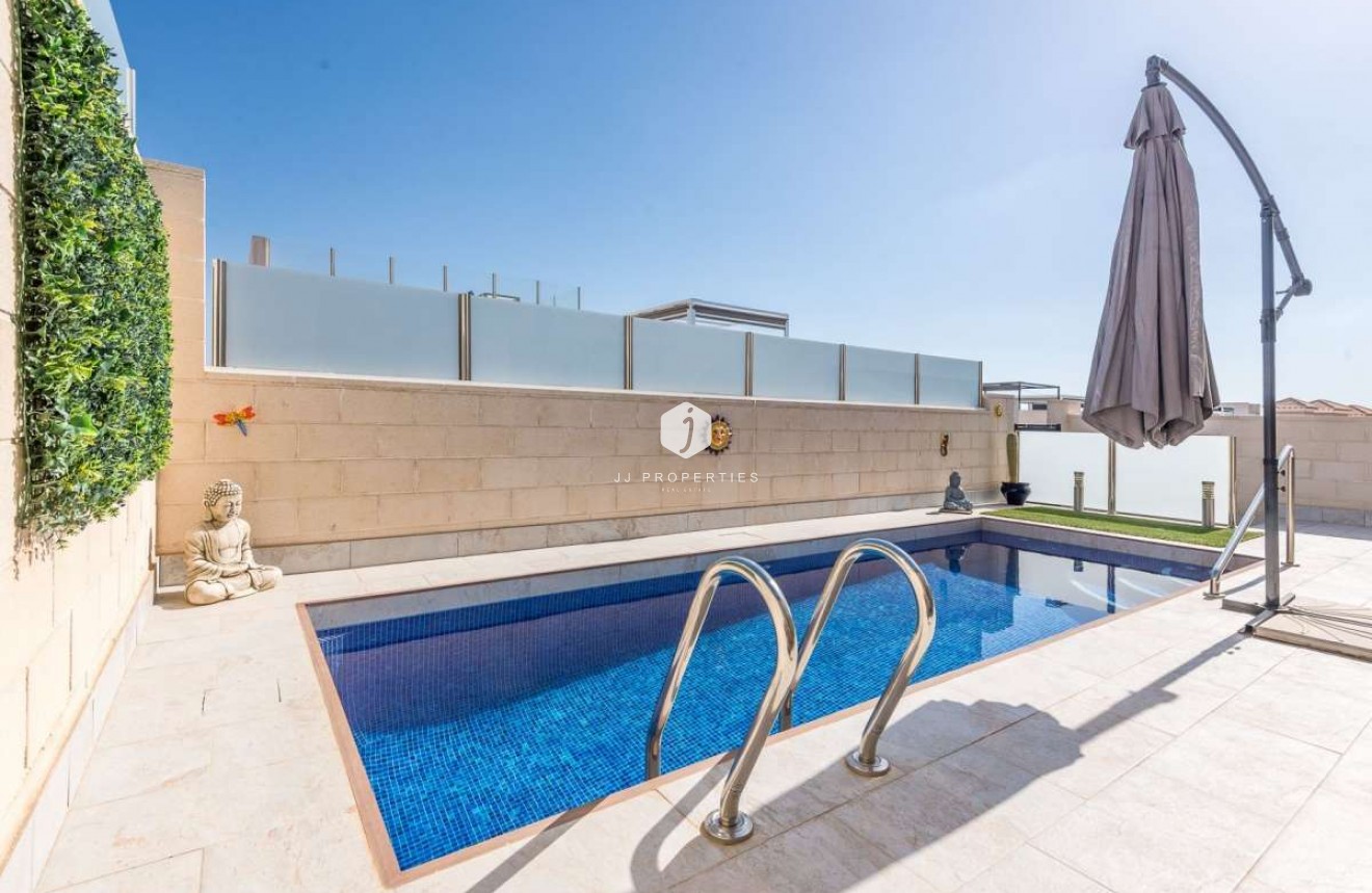 Tweedehands - Villa -
Orihuela Costa - Costa Blanca