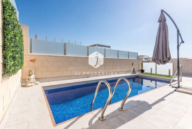 Tweedehands - Villa -
Orihuela Costa - Costa Blanca