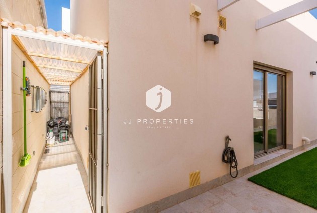 Tweedehands - Villa -
Orihuela Costa - Costa Blanca