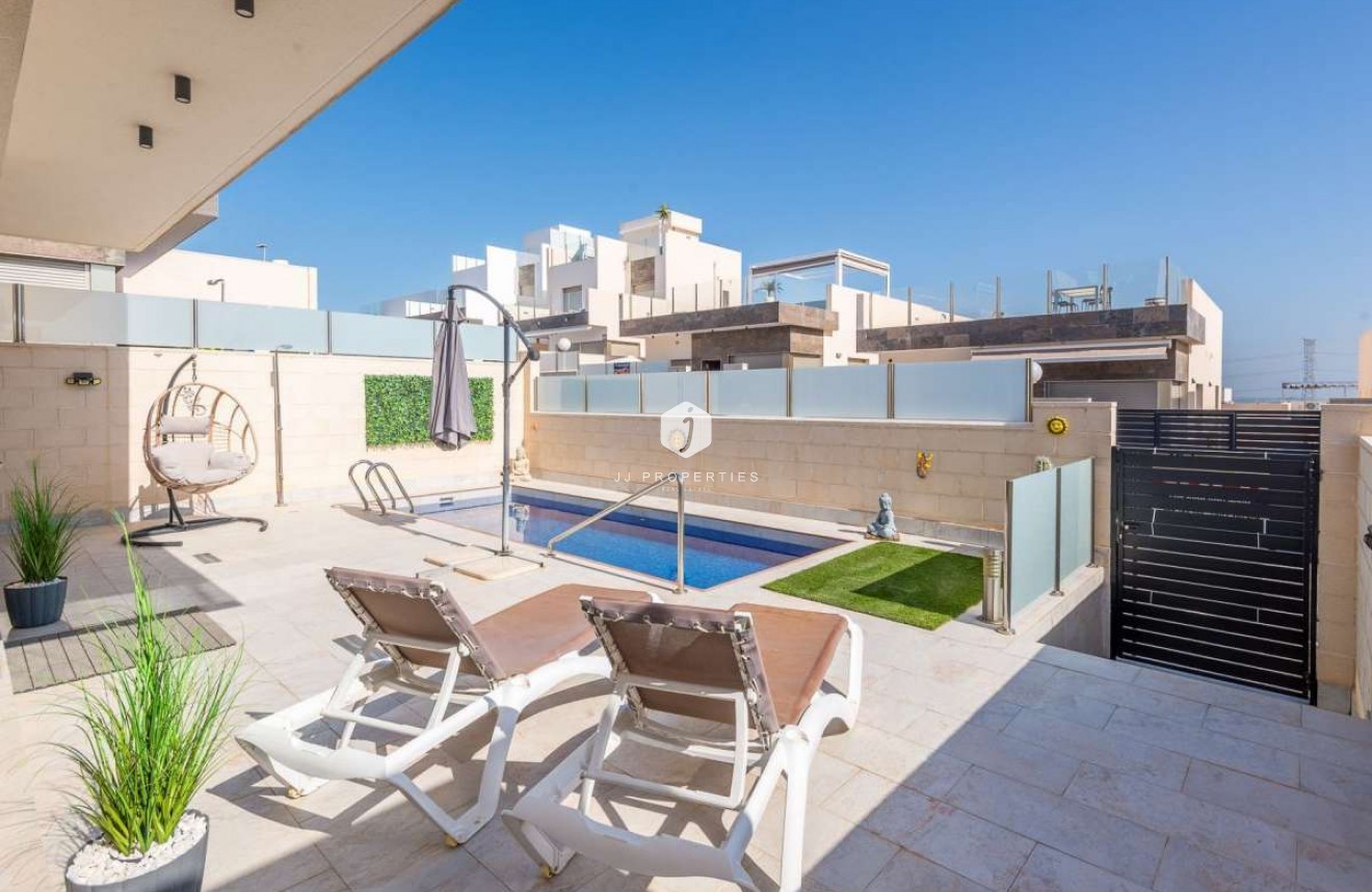 Tweedehands - Villa -
Orihuela Costa - Costa Blanca