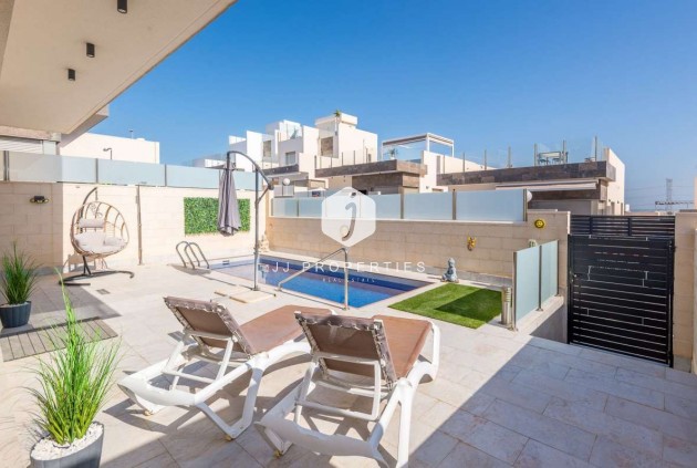 Tweedehands - Villa -
Orihuela Costa - Costa Blanca