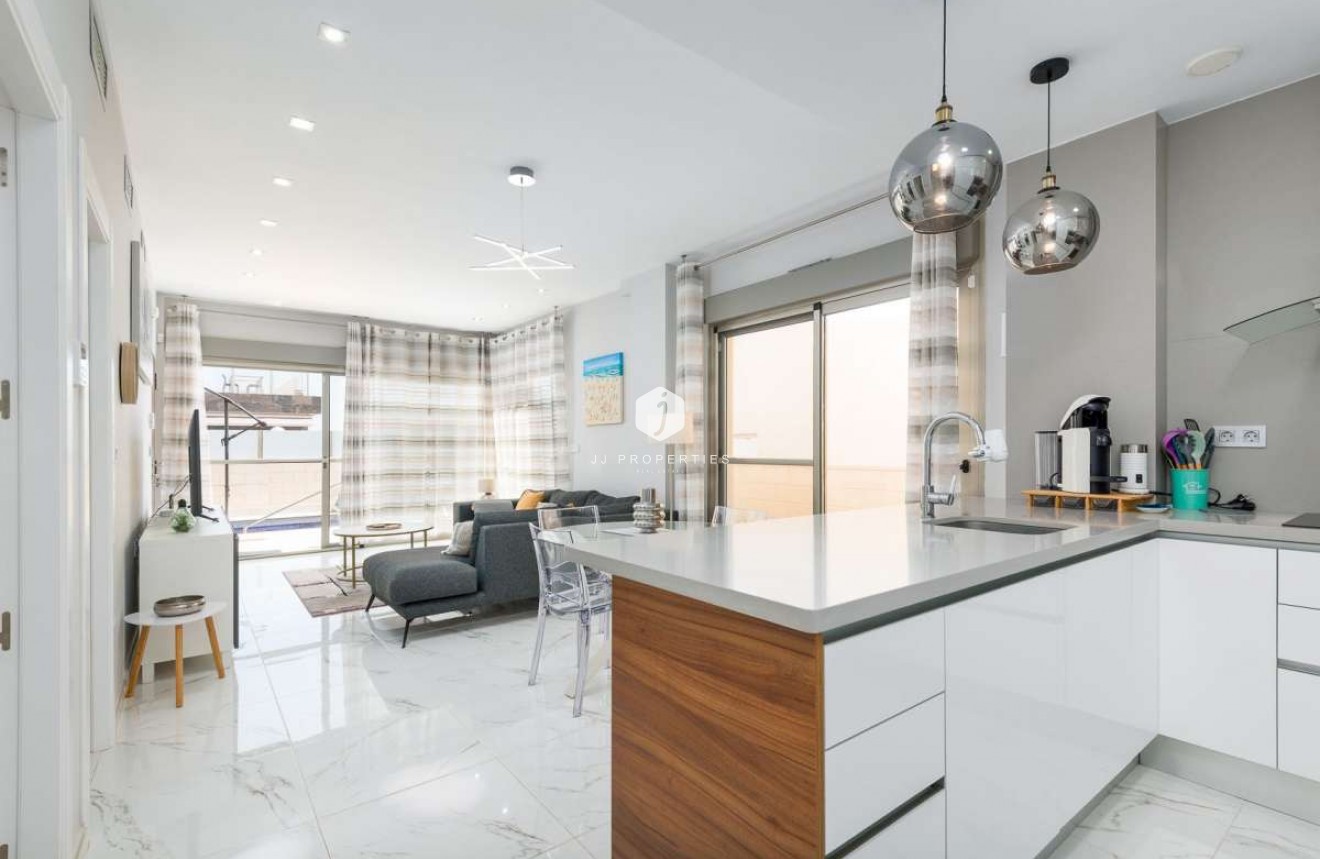 Tweedehands - Villa -
Orihuela Costa - Costa Blanca