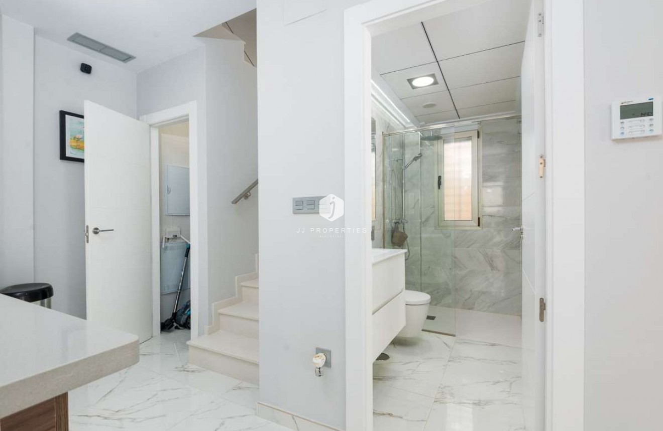 Tweedehands - Villa -
Orihuela Costa - Costa Blanca
