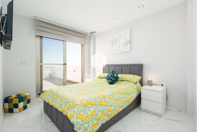Tweedehands - Villa -
Orihuela Costa - Costa Blanca