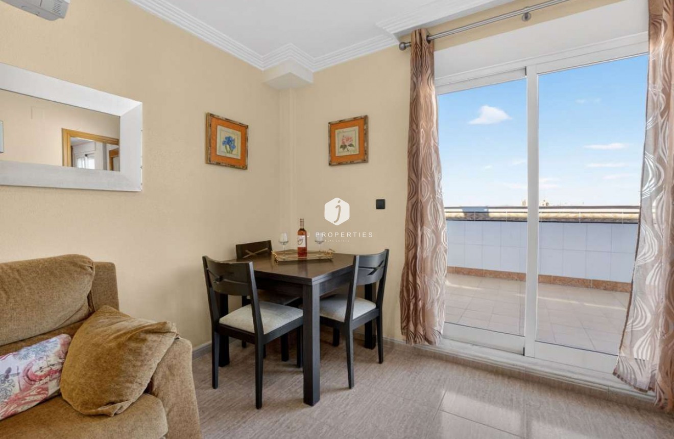Tweedehands - Appartement / flat -
Torrevieja - Costa Blanca