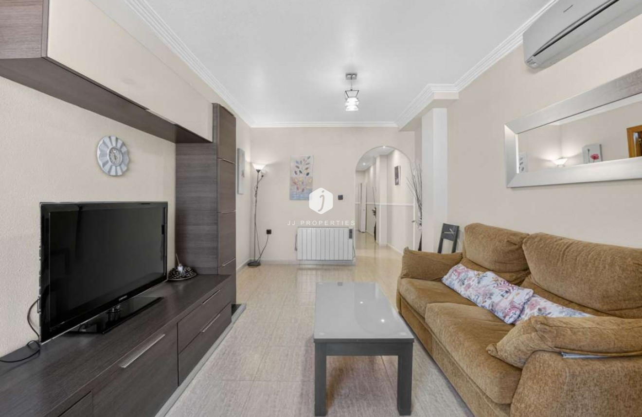 Tweedehands - Appartement / flat -
Torrevieja - Costa Blanca