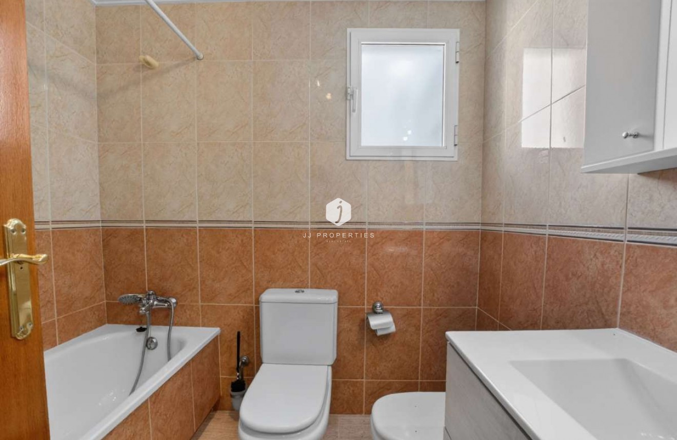 Tweedehands - Appartement / flat -
Torrevieja - Costa Blanca