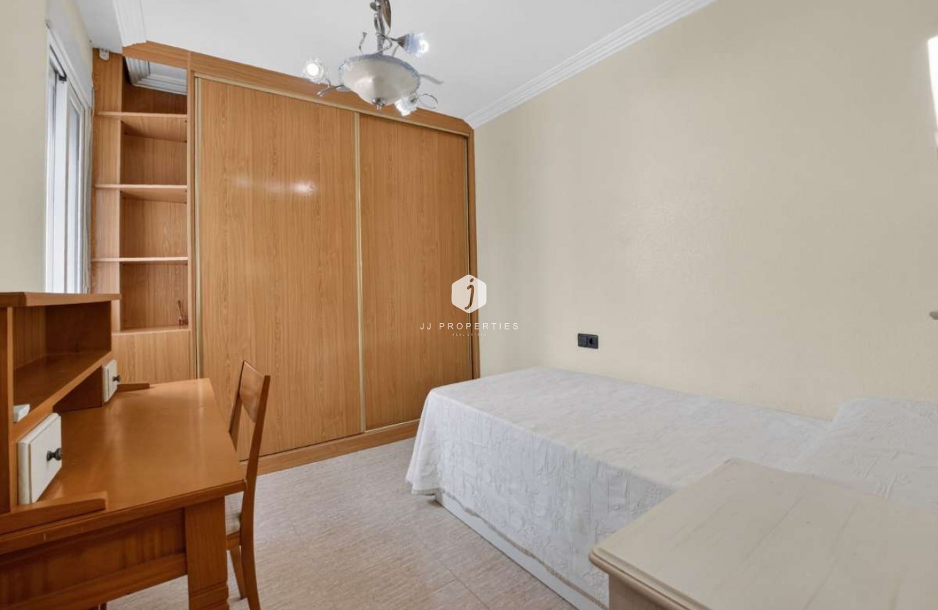Tweedehands - Appartement / flat -
Torrevieja - Costa Blanca
