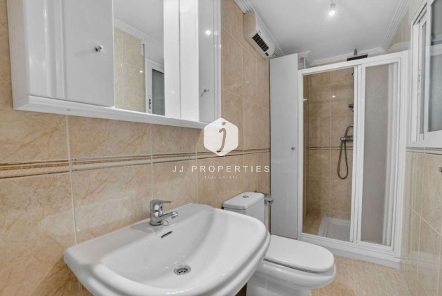 Tweedehands - Appartement / flat -
Torrevieja - Costa Blanca