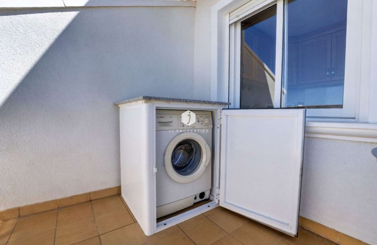 Tweedehands - Appartement / flat -
Torrevieja - Costa Blanca