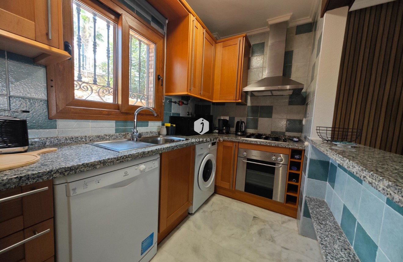 Tweedehands - Appartement / flat -
Algorfa - Inland