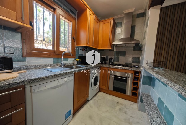 Tweedehands - Appartement / flat -
Algorfa - Inland