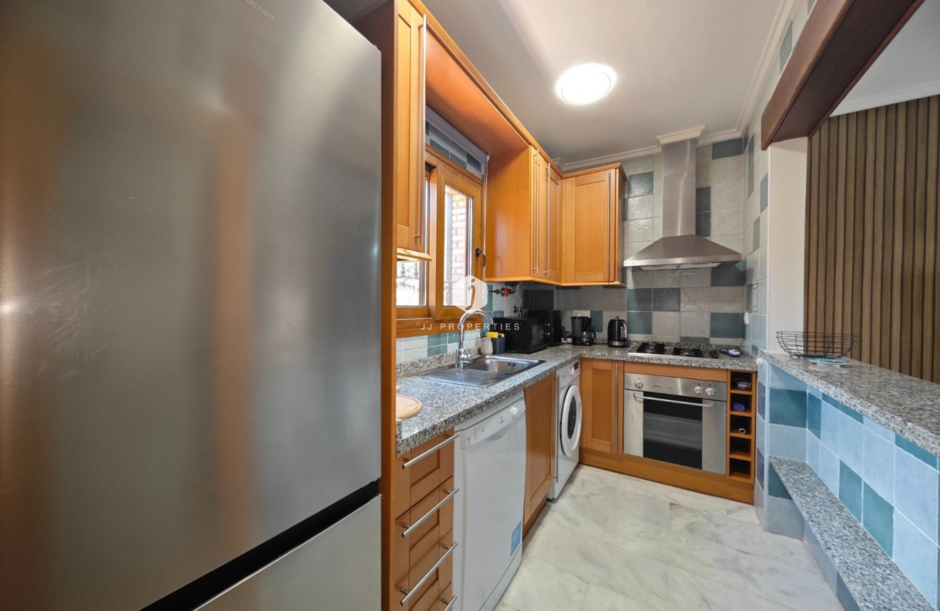 Tweedehands - Appartement / flat -
Algorfa - Inland