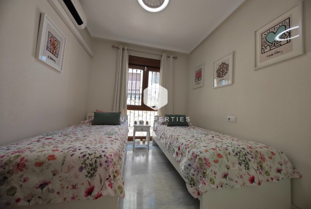 Tweedehands - Appartement / flat -
Algorfa - Inland