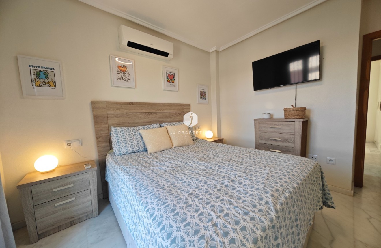 Tweedehands - Appartement / flat -
Algorfa - Inland