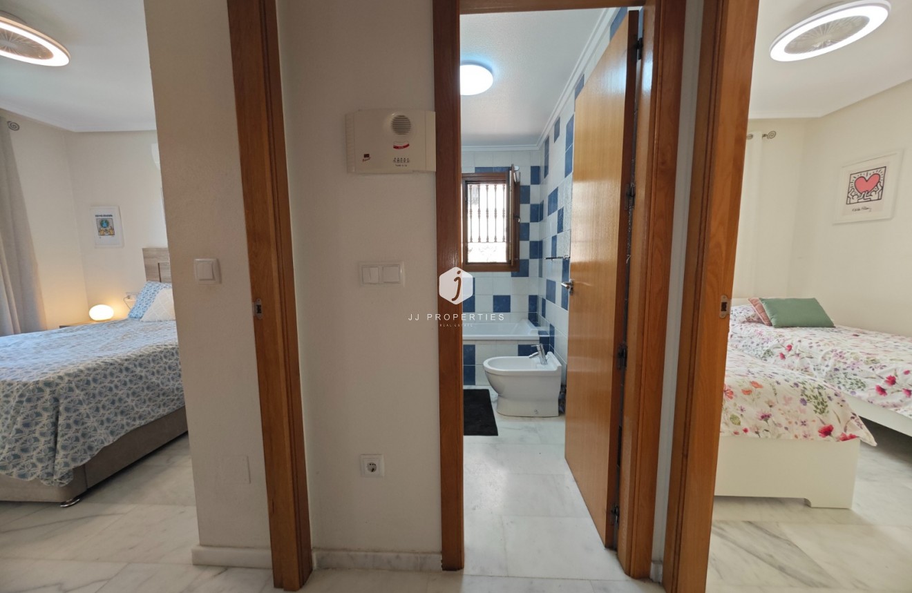 Tweedehands - Appartement / flat -
Algorfa - Inland
