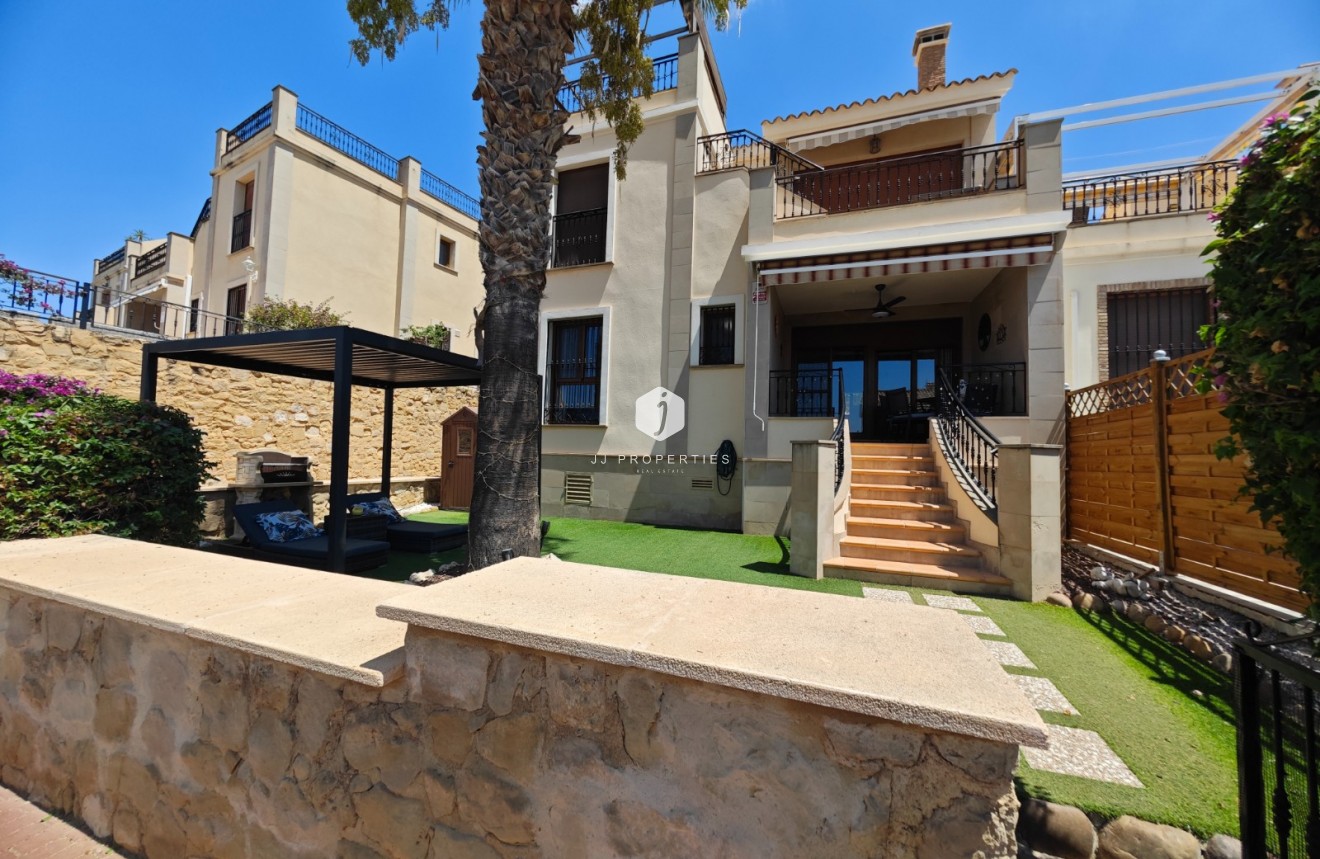 Tweedehands - Appartement / flat -
Algorfa - Inland