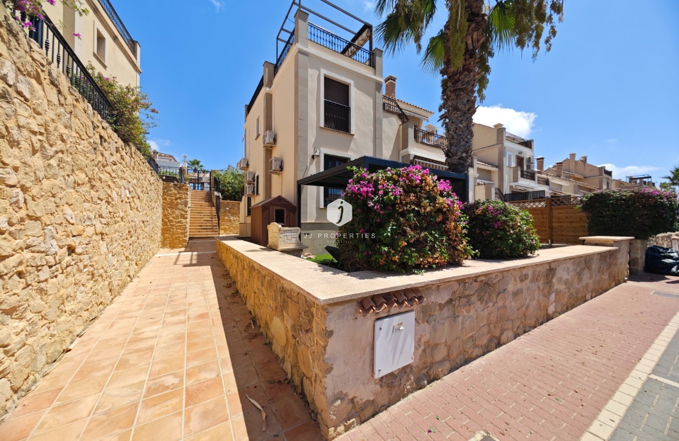 Tweedehands - Appartement / flat -
Algorfa - Inland