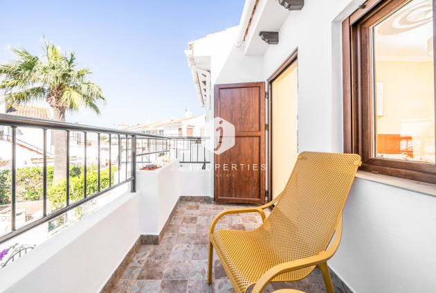 Resale - Apartment / flat -
La Mata - Costa Blanca