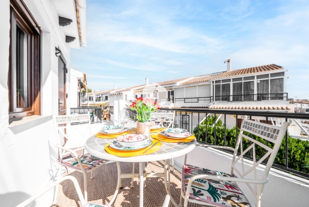 Resale - Apartment / flat -
La Mata - Costa Blanca