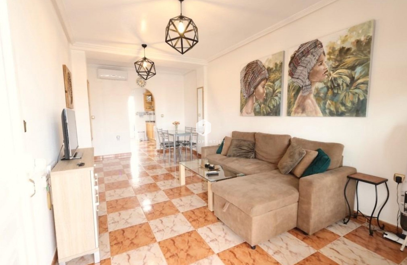 Aus zweiter Hand - Wohnung -
Orihuela Costa - Costa Blanca