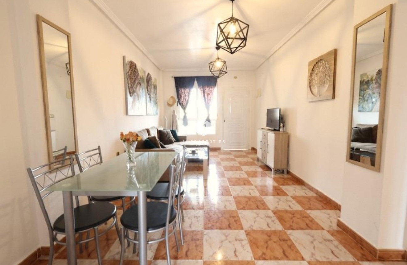 Aus zweiter Hand - Wohnung -
Orihuela Costa - Costa Blanca