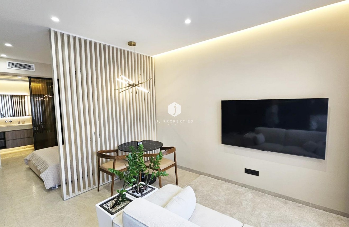 D'occasion - Appartement -
Torrevieja - Playa de los Locos