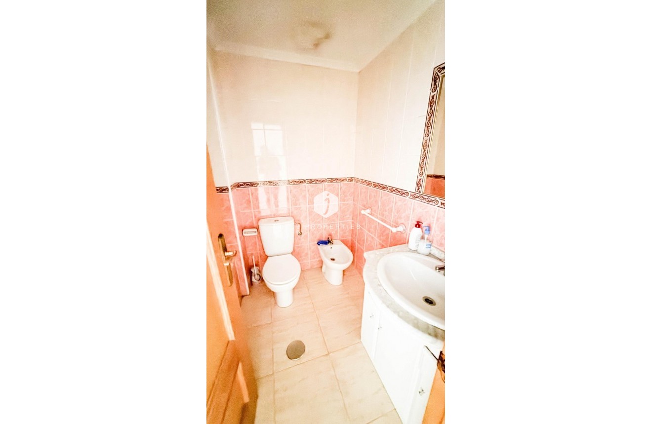 Aus zweiter Hand - Wohnung -
Torrevieja - PARQUE DE LAS NACIONES