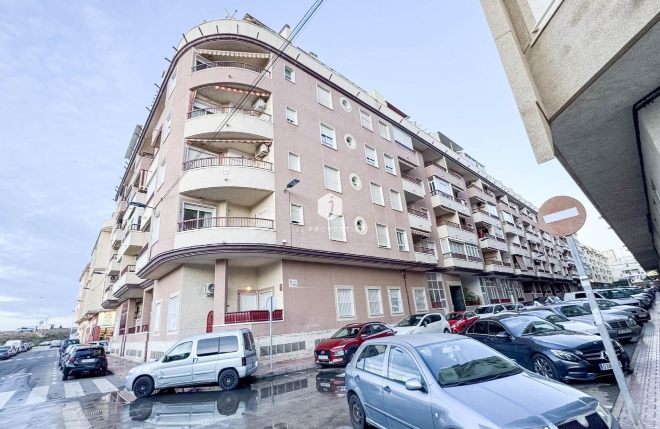 Aus zweiter Hand - Wohnung -
Torrevieja - PARQUE DE LAS NACIONES