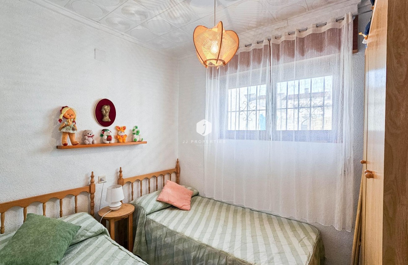 D'occasion - Bungalow -
Torrevieja - Torretas