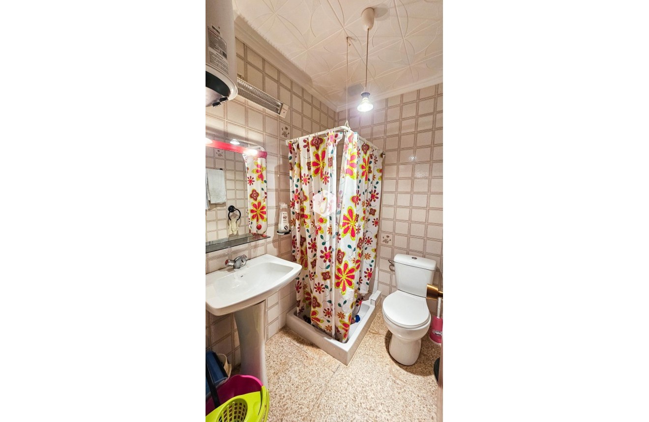 D'occasion - Bungalow -
Torrevieja - Torretas
