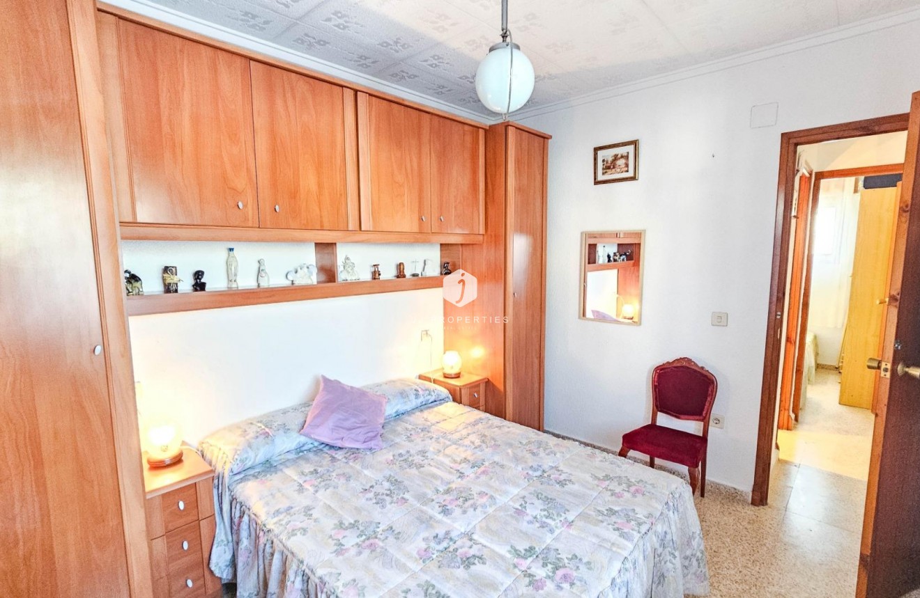 D'occasion - Bungalow -
Torrevieja - Torretas