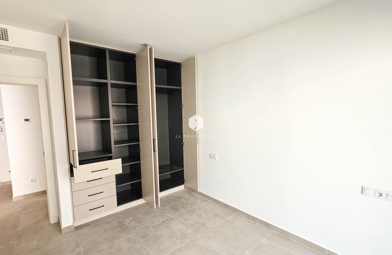 Aus zweiter Hand - Wohnung -
Torrevieja - Playa del Cura
