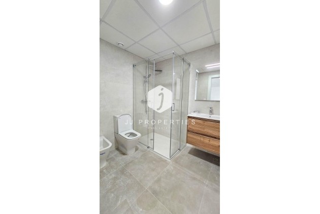 Aus zweiter Hand - Wohnung -
Torrevieja - Playa del Cura