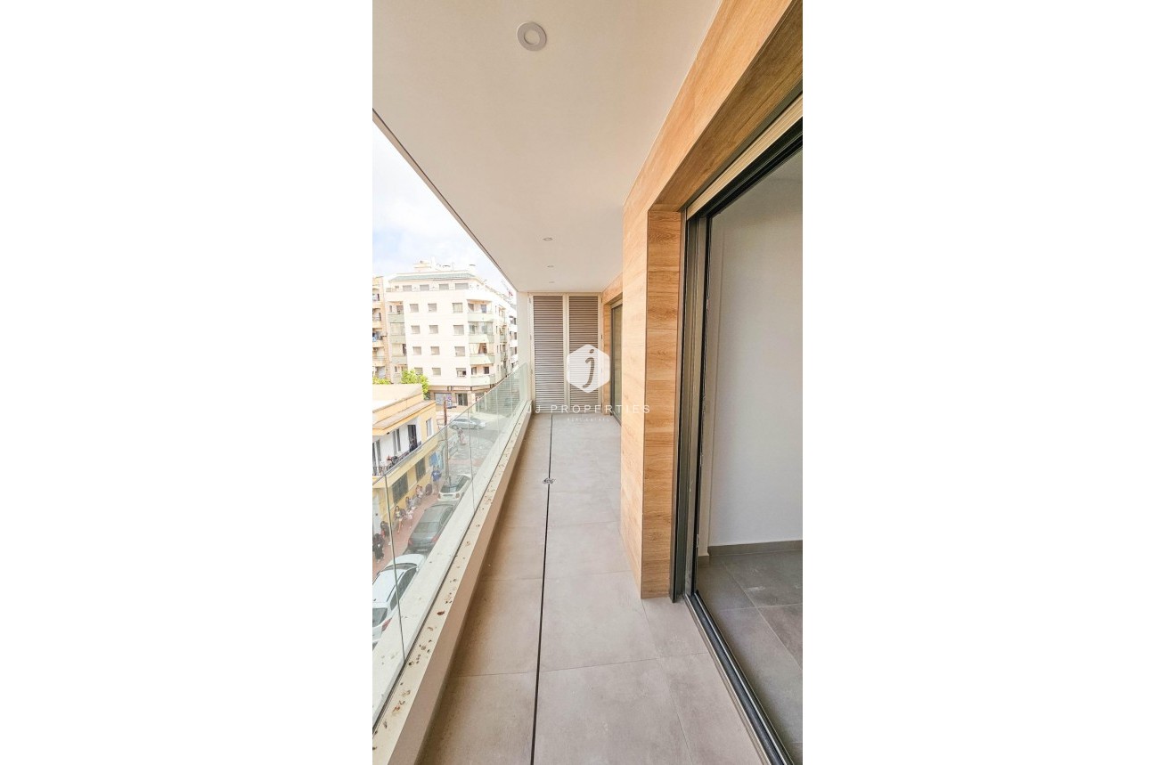 Aus zweiter Hand - Wohnung -
Torrevieja - Playa del Cura