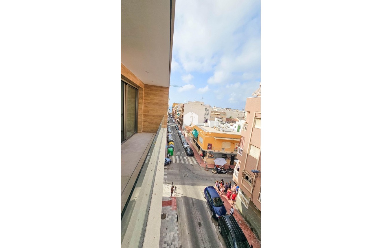 Aus zweiter Hand - Wohnung -
Torrevieja - Playa del Cura