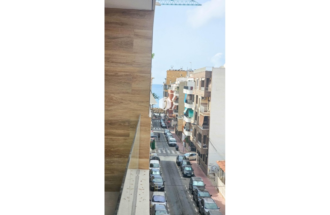 Aus zweiter Hand - Wohnung -
Torrevieja - Playa del Cura