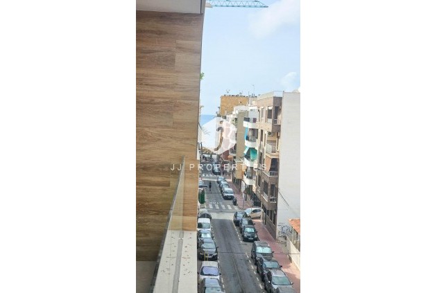 Aus zweiter Hand - Wohnung -
Torrevieja - Playa del Cura