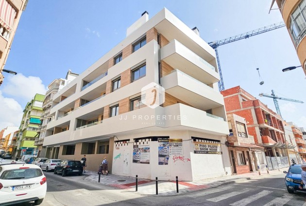 Aus zweiter Hand - Wohnung -
Torrevieja - Playa del Cura