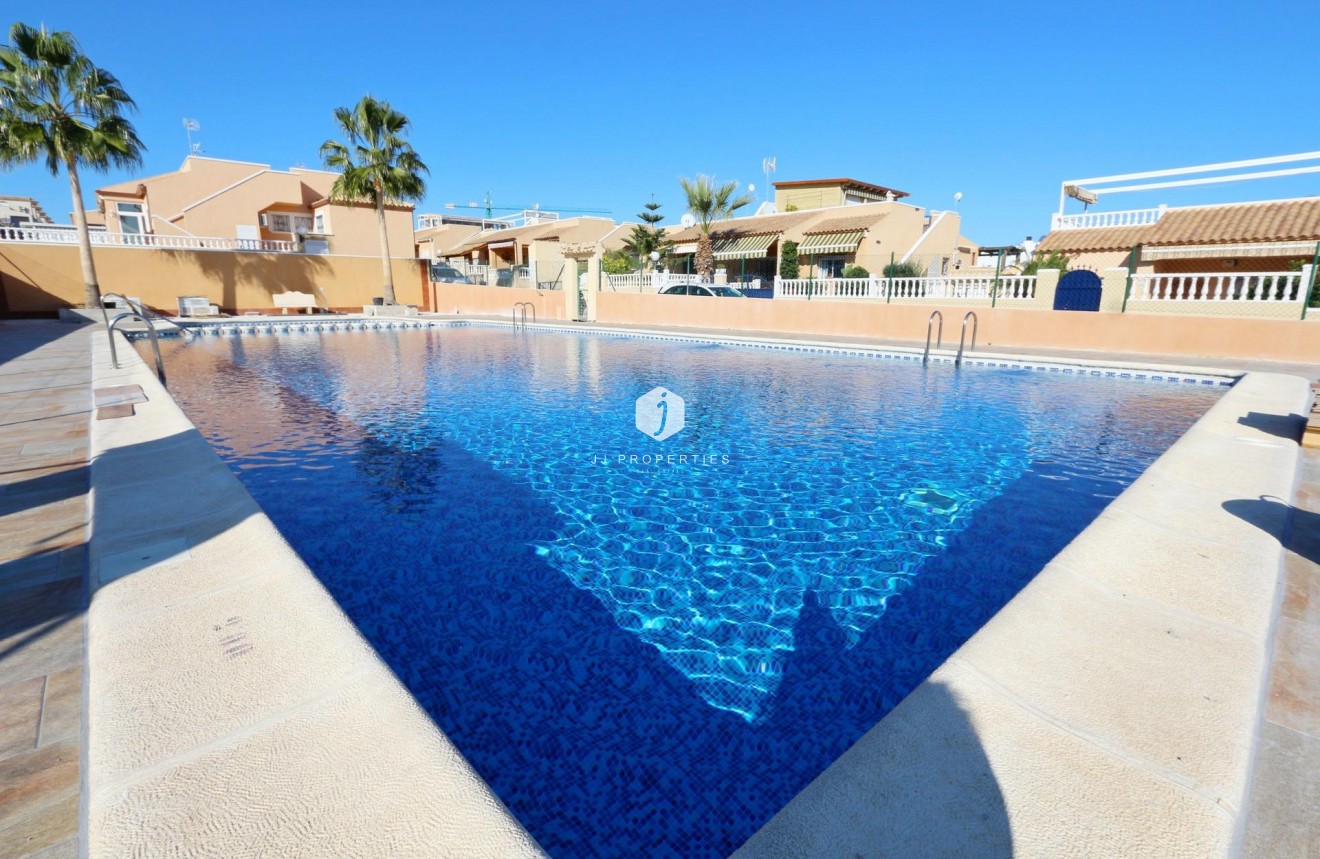 Aus zweiter Hand - Wohnung -
Orihuela Costa - Costa Blanca