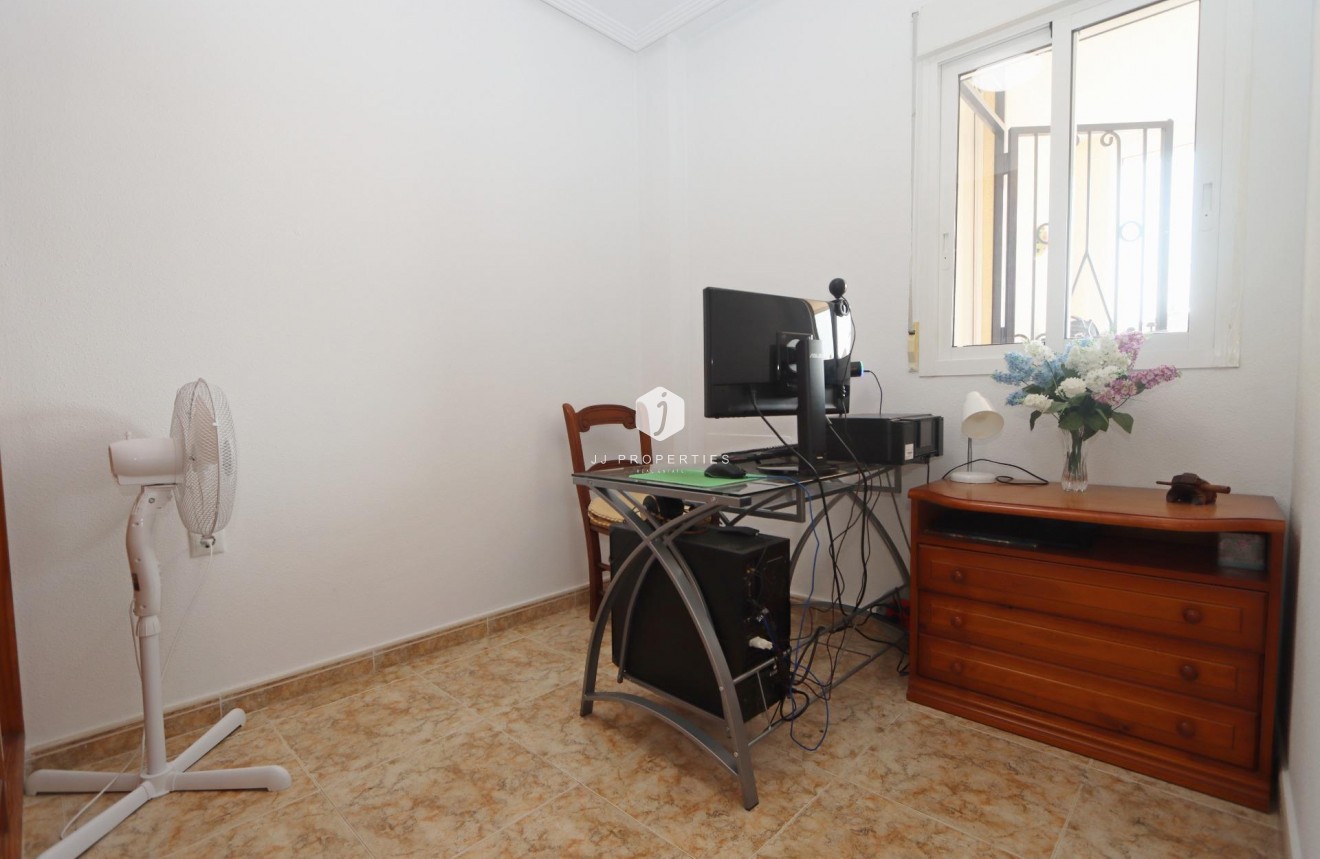 Aus zweiter Hand - Wohnung -
Orihuela Costa - Costa Blanca