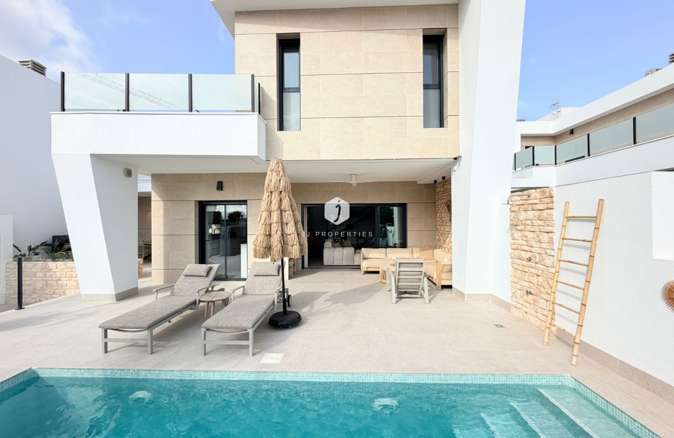 Z drugiej ręki - Villa -
Dolores - Costa Blanca