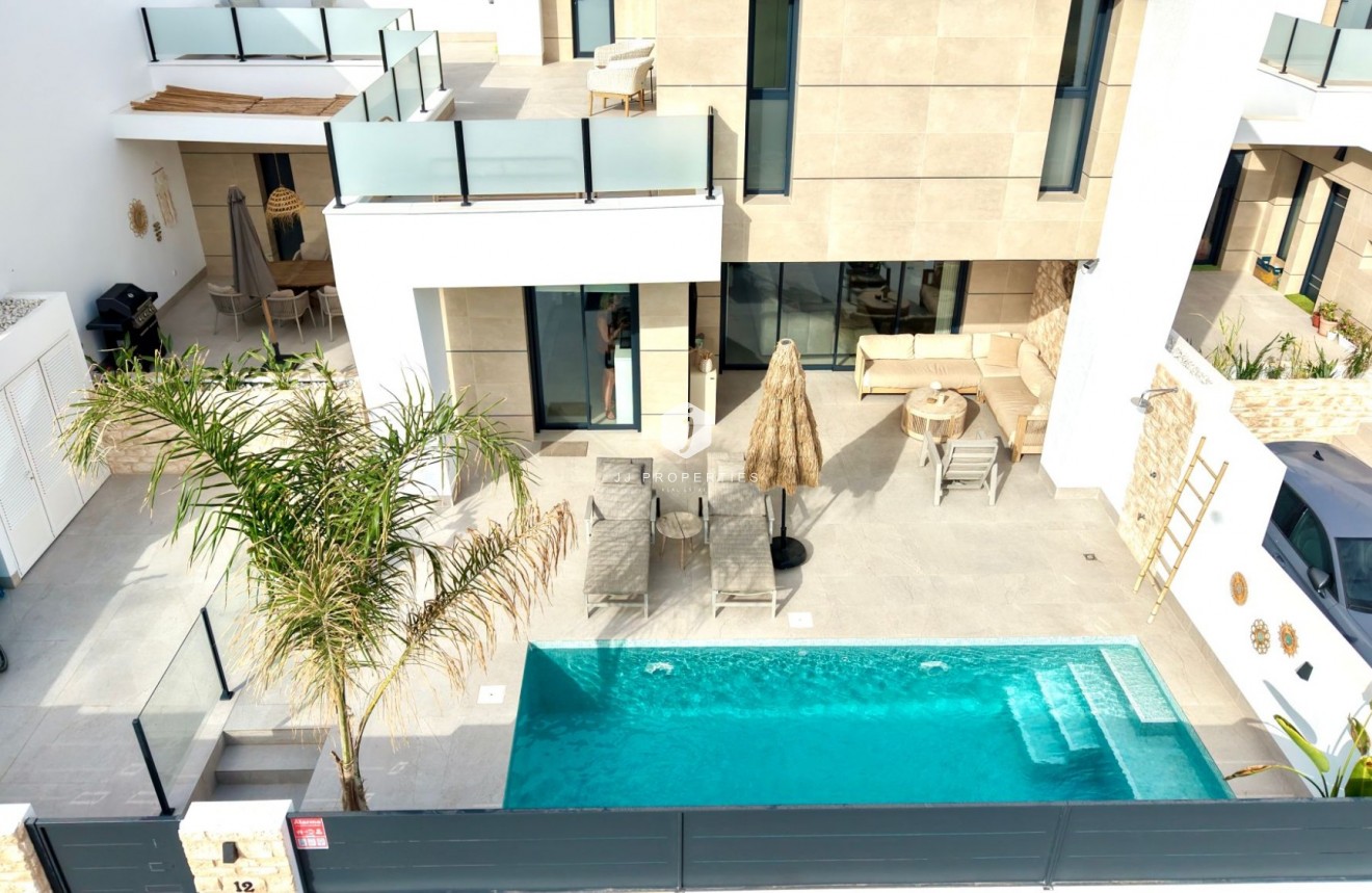 Z drugiej ręki - Villa -
Dolores - Costa Blanca