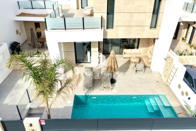 Z drugiej ręki - Villa -
Dolores - Costa Blanca